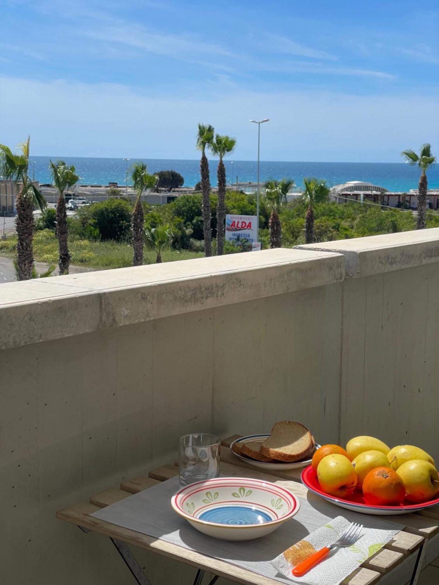 House Nereide, Lovely Apartment Sea View גאליפולי מראה חיצוני תמונה