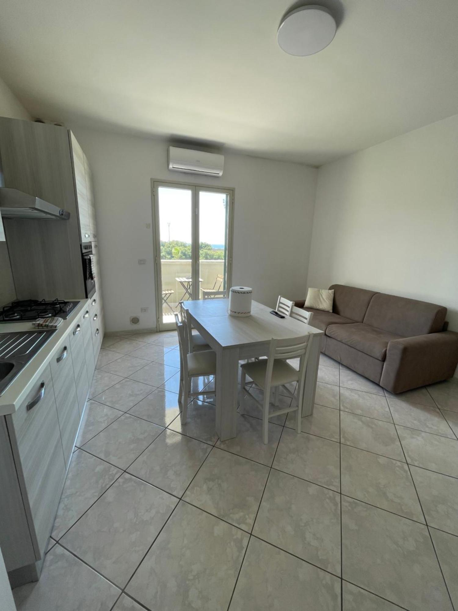 House Nereide, Lovely Apartment Sea View גאליפולי מראה חיצוני תמונה